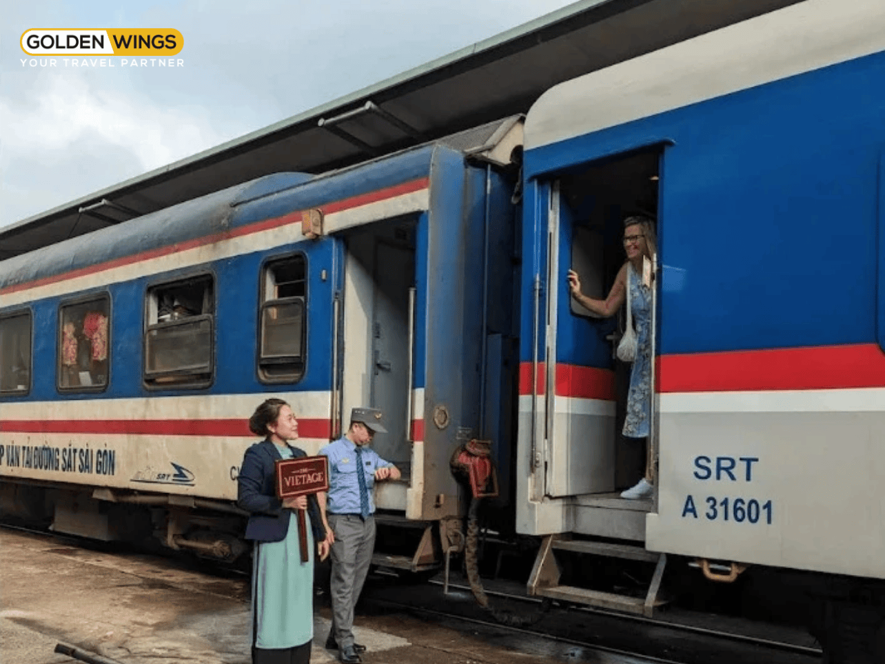 Tuyến đường sắt Thống Nhất Việt Nam – Số 1 thế giới trong ấn bản Amazing Train Journeys 2025 của Lonely Planet