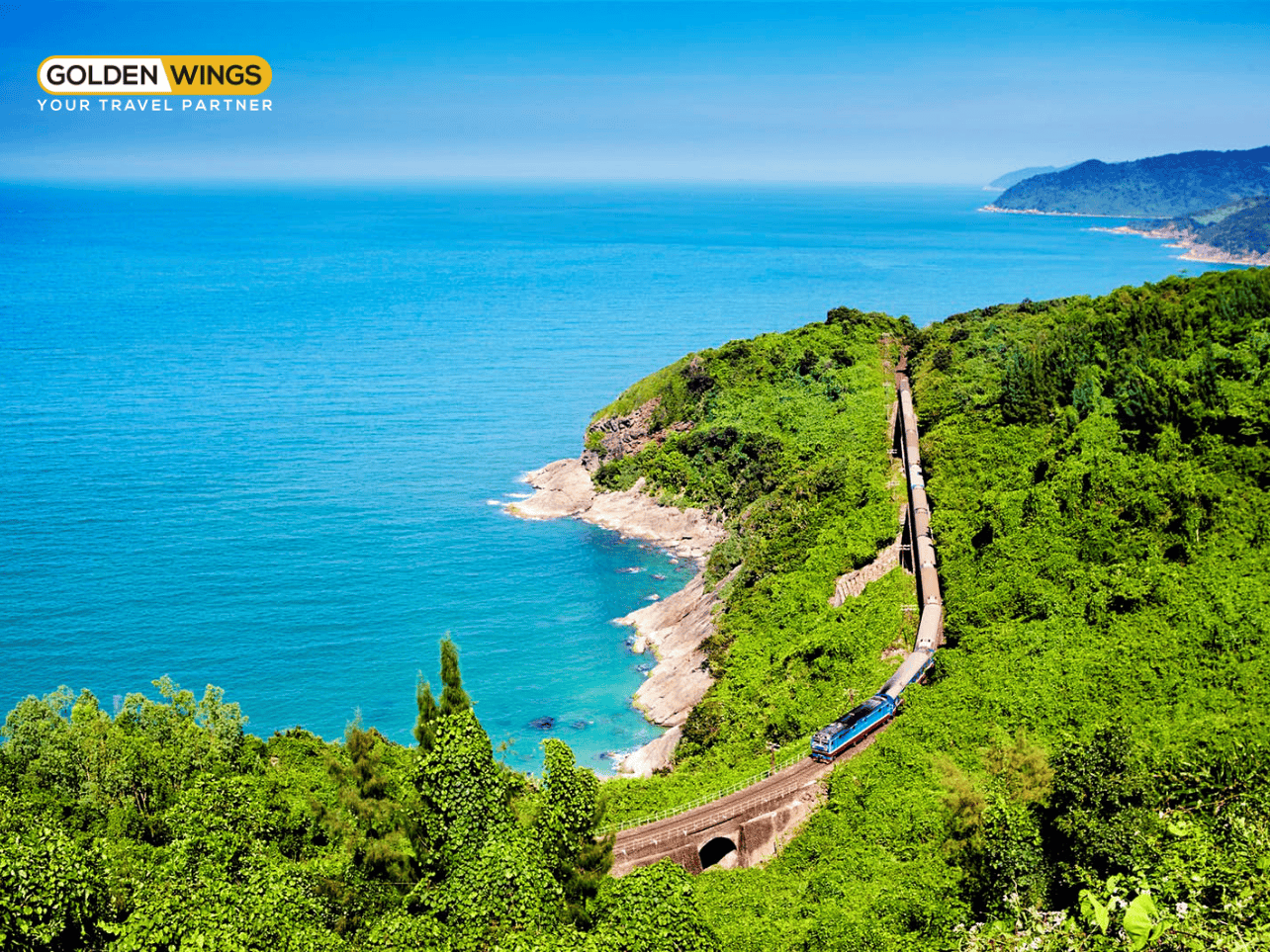 Tuyến đường sắt Thống Nhất Việt Nam – Số 1 thế giới trong ấn bản Amazing Train Journeys 2025 của Lonely Planet