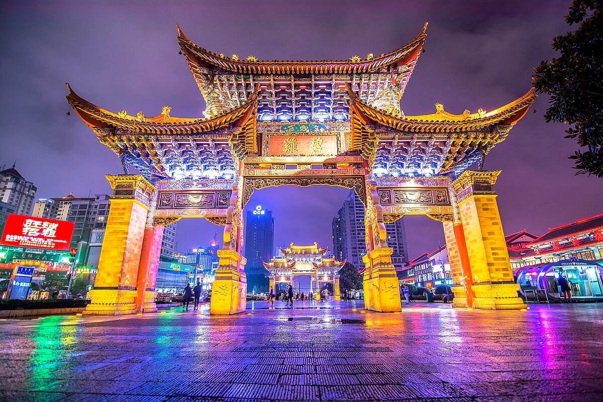 CÔN MINH – KIỆU TỬ TUYẾT SƠN  4 Ngày 3 Đêm – HÙNG VĨ TUYẾT SƠN VÂN NAM