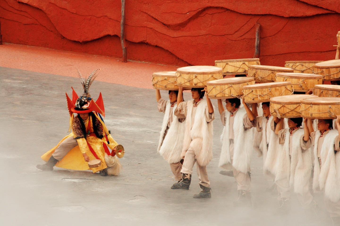 CÔN MINH – LỆ GIANG – ĐẠI LÝ  5 NGÀY 4 ĐÊM – HÀNH TRÌNH XUYÊN MÂY TRẮNG