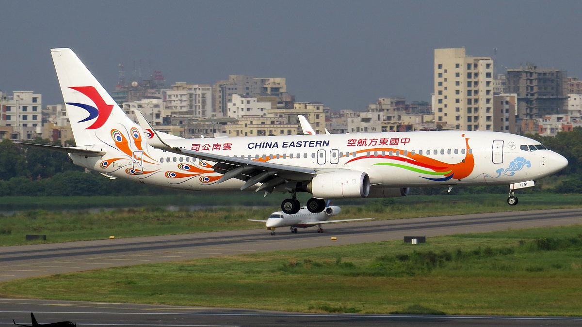 CÔN MINH – KIỆU TỬ TUYẾT SƠN 4 Ngày 3 Đêm – HÙNG VĨ TUYẾT SƠN VÂN NAM