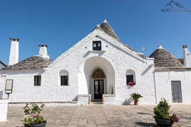 Những ngôi nhà nấm Trulli tại Alberobello, Puglia, Ý