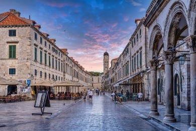 Phố Stradun trong phố cổ Dubrovnik, Croatia